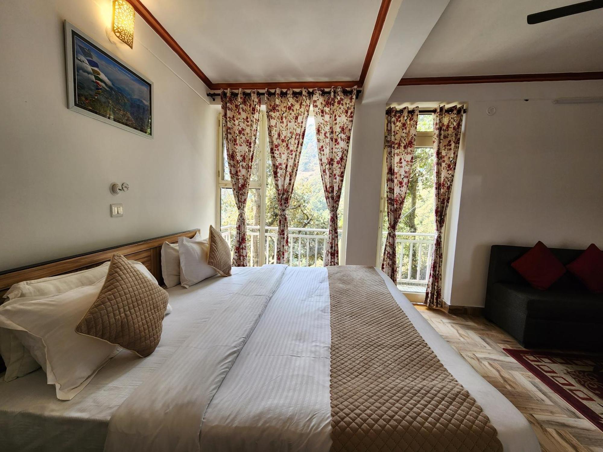 Mountain Golden Ray Mukteshwar Exterior foto