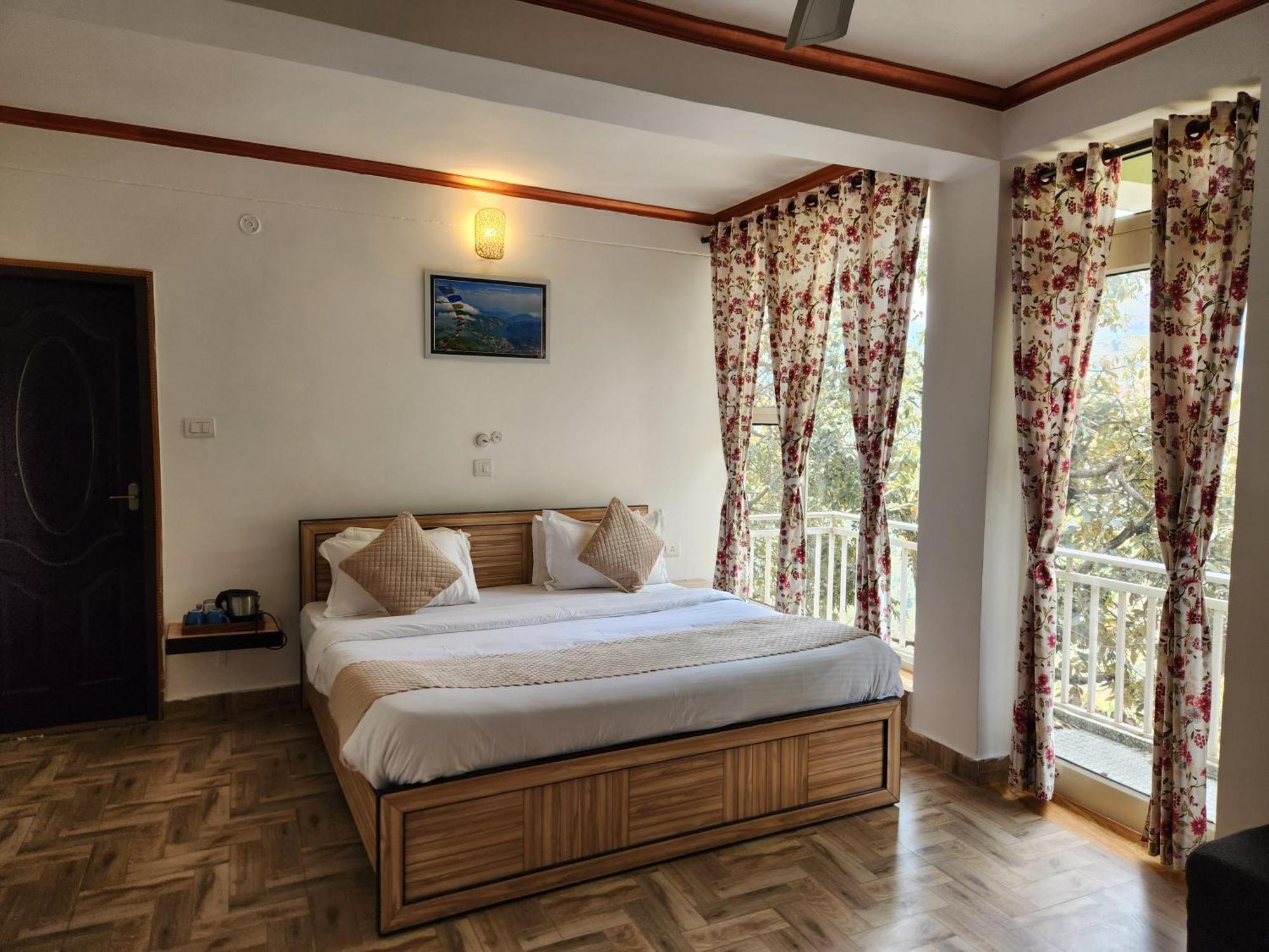 Mountain Golden Ray Mukteshwar Exterior foto