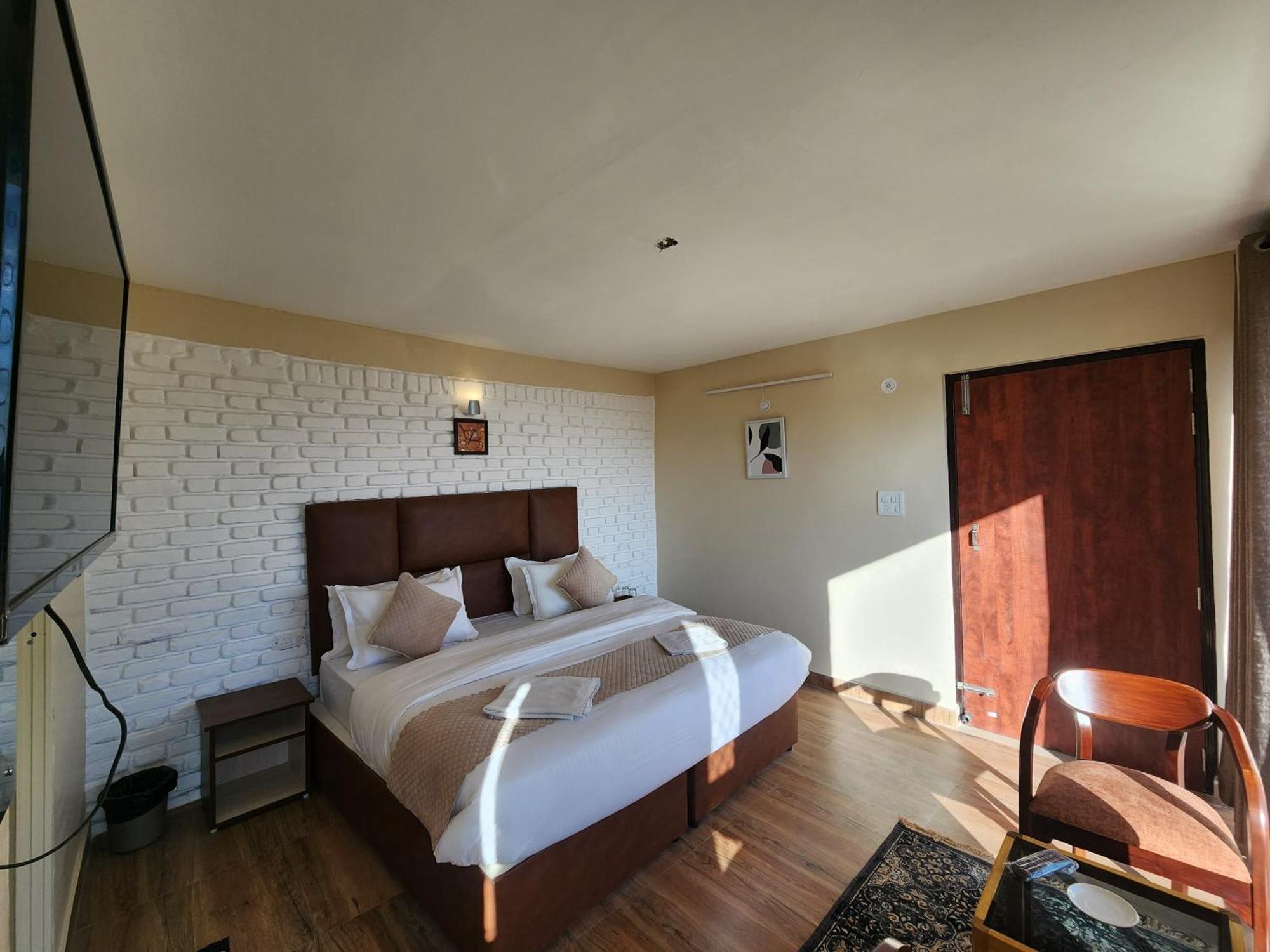 Mountain Golden Ray Mukteshwar Exterior foto